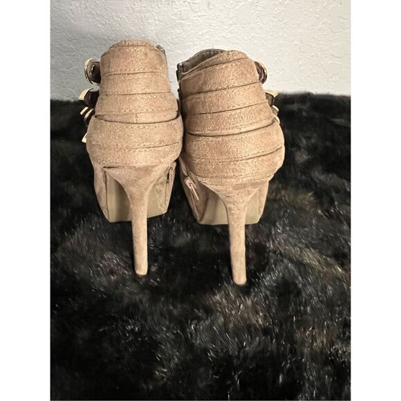 Wild diva stiletto bootie heels Sz 5 dancer shoes - Picture 6 of 6